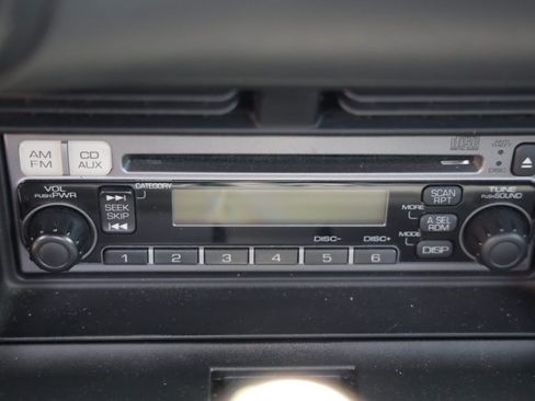 Used 2005 Honda S2000 image 32