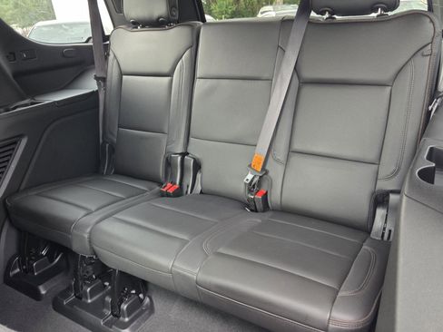 Used 2024 Chevrolet Tahoe High Country AWD/4WD image 12