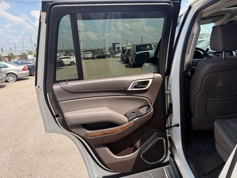 Used 2015 GMC Yukon Denali w/ Open Road Package AWD/4WD image 30