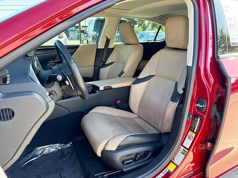 Used 2019 Lexus ES 350 w/ Accessory Package 2 FWD image 22