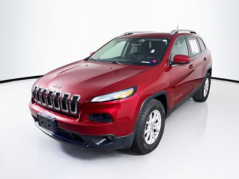 Used 2015 Jeep Cherokee Latitude AWD/4WD image 4