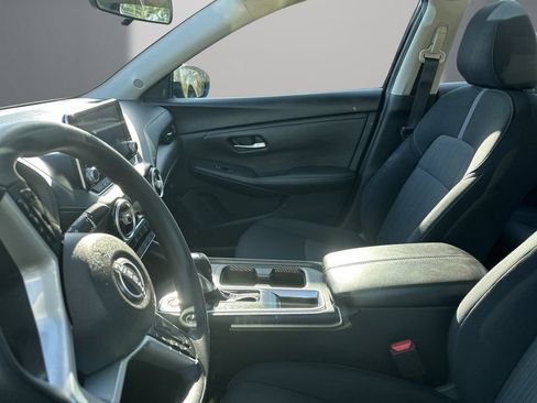 Used 2024 Nissan Sentra SV FWD image 5