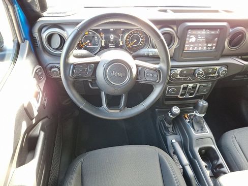 Certified 2021 Jeep Wrangler Unlimited Sport image 12