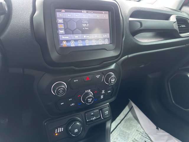 Used 2020 Jeep Renegade Limited AWD/4WD image 7