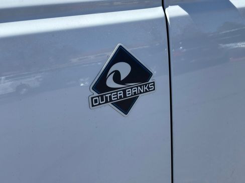 New 2026 Ford Bronco Outer Banks image 23