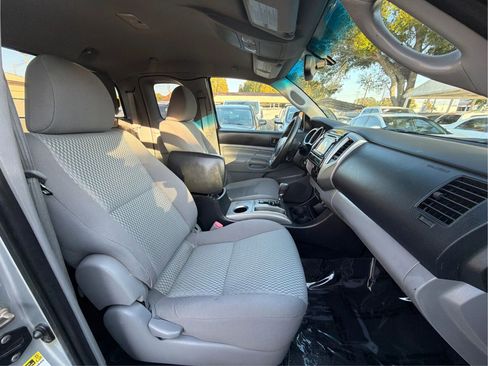 Used 2014 Toyota Tacoma 4x4 Access Cab V6 image 23