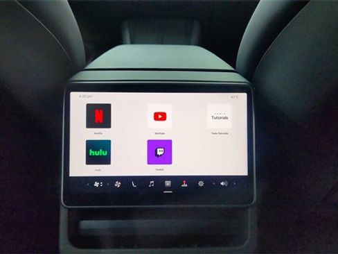 Used 2025 Tesla Model 3 Long Range image 51