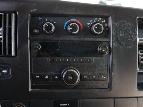 Used 2012 Chevrolet Express 3500 Extended RWD image 32