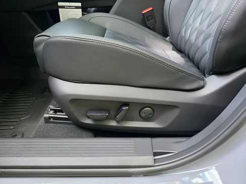 New 2026 Nissan Rogue Platinum AWD/4WD image 18