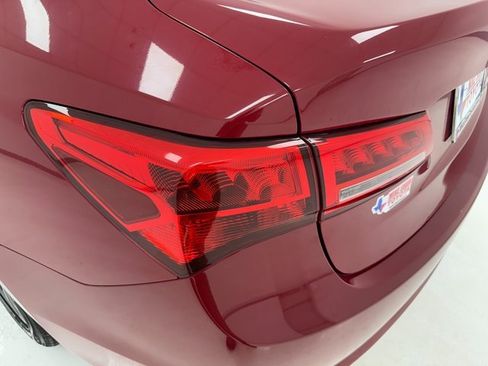 Used 2018 Acura TLX w/ Technology Package image 36