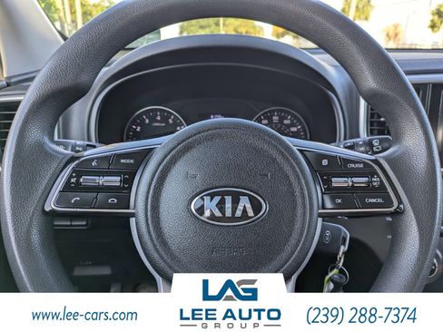 Used 2021 Kia Sportage LX AWD/4WD image 22