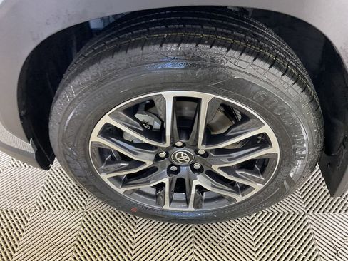 New 2026 Toyota Corolla Cross XLE image 4