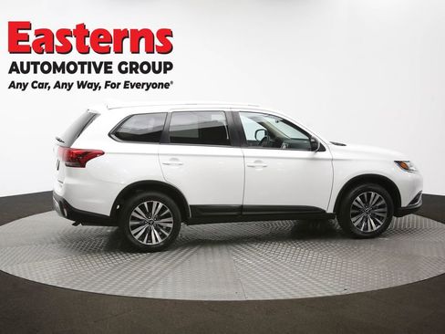Used 2020 Mitsubishi Outlander ES image 43