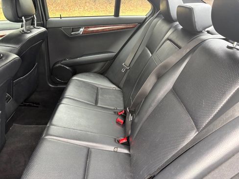 Used 2009 Mercedes-Benz C 300 4MATIC Sedan image 15