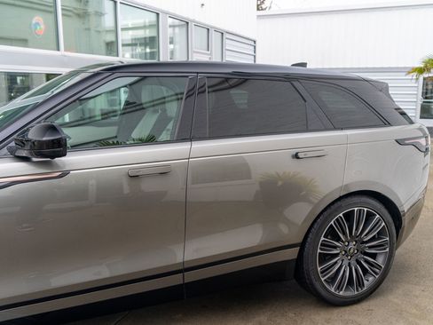 Used 2018 Land Rover Range Rover Velar image 5