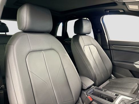 Certified 2024 Audi Q3 2.0T Premium w/ Convenience Package image 15