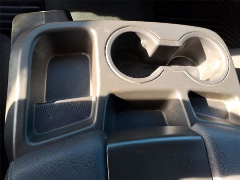 Used 2022 Chevrolet Silverado 1500 Custom image 23