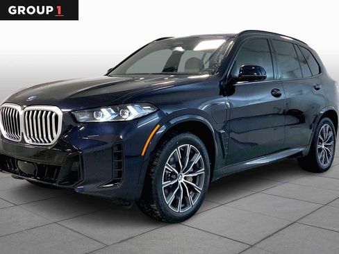 New 2026 BMW X5 xDrive50e image 1
