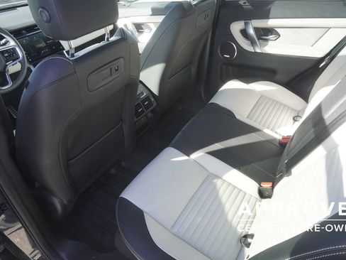 Used 2025 Land Rover Discovery Sport Dynamic SE image 29