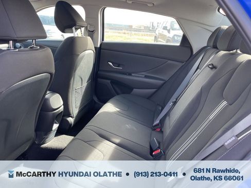 Certified 2025 Hyundai Elantra SEL FWD image 5