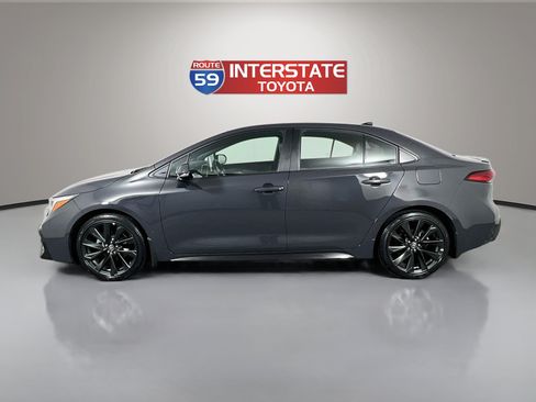 Certified 2025 Toyota Corolla XSE FWD image 4