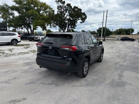 Used 2024 Toyota RAV4 XLE FWD image 4