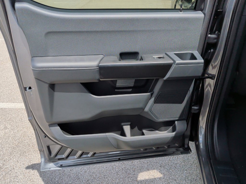 New 2026 Ford F150 STX w/ Equipment Group 200A RWD image 32