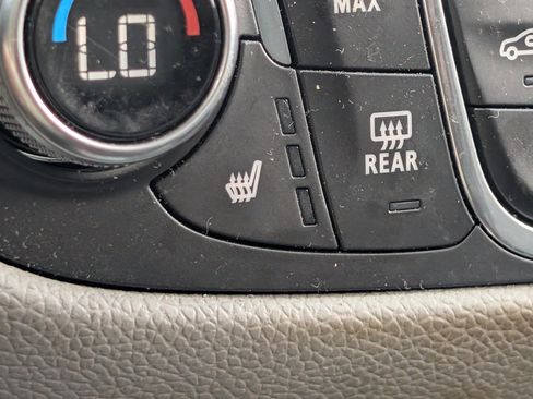 Used 2018 Chevrolet Equinox LT FWD image 33