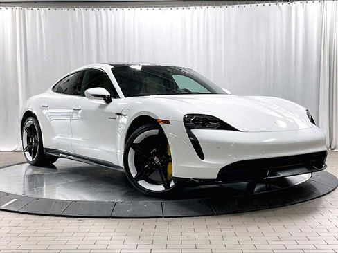Used 2020 Porsche Taycan Turbo S image 11