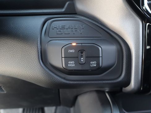 New 2026 RAM 2500 Big Horn AWD/4WD image 9