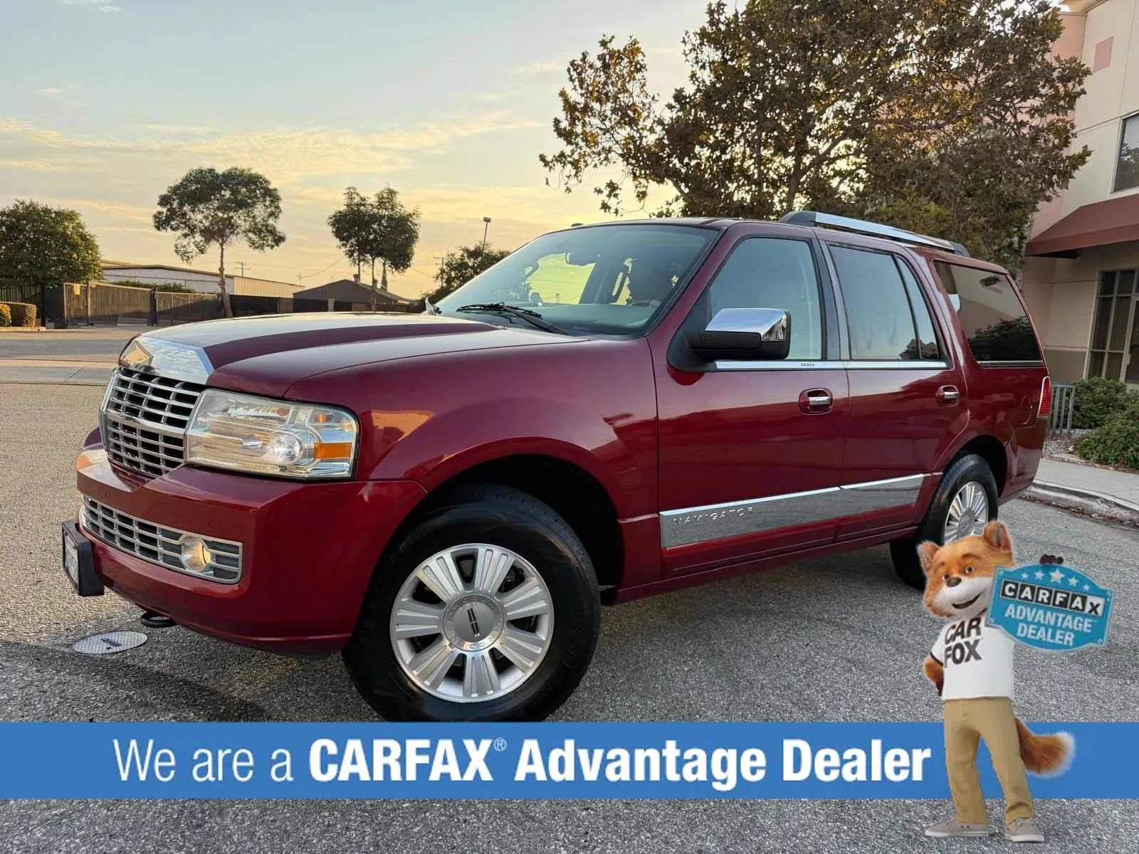 Used 2014 Lincoln Navigator 4WD image 5