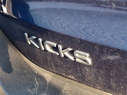 Used 2025 Nissan Kicks S image 8
