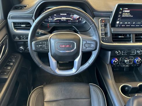 Used 2022 GMC Yukon SLT w/ SLT Luxury Package RWD image 15
