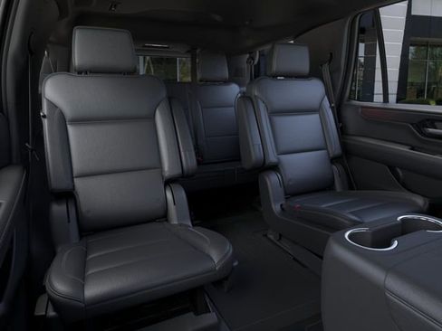 New 2026 GMC Yukon Denali w/ Sun & Power Step Package AWD/4WD image 17