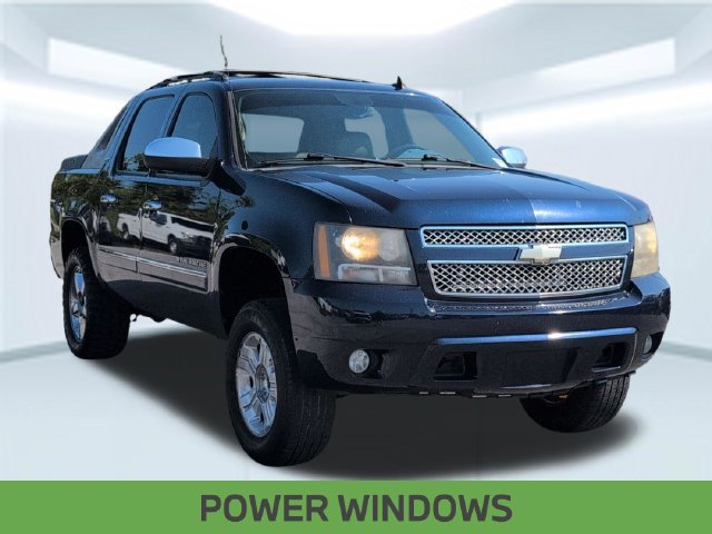 Used 2011 Chevrolet Avalanche LTZ RWD image 8
