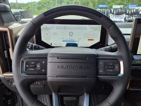 New 2025 GMC Hummer EV 3X image 7