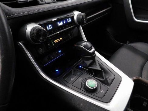 Used 2022 Toyota RAV4 Limited image 48