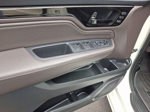 Certified 2018 Honda Odyssey Elite image 12