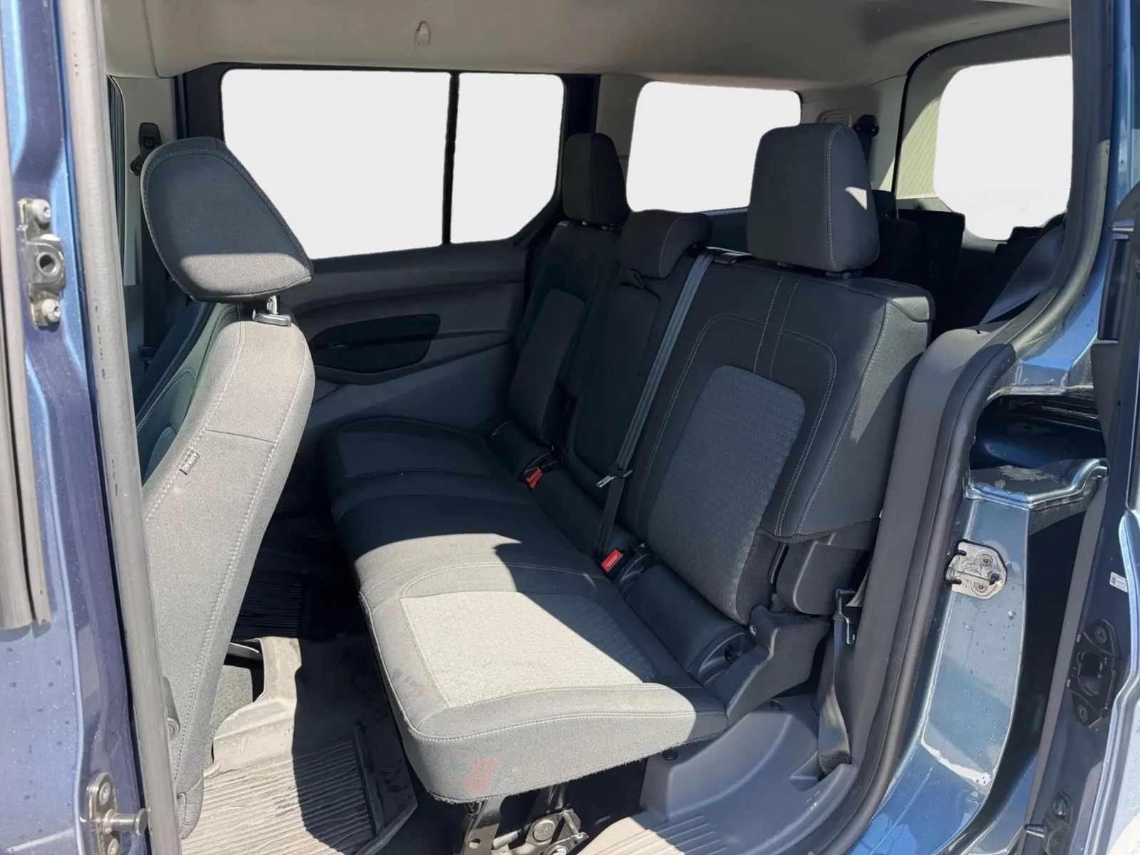 Used 2019 Ford Transit Connect XLT FWD image 14