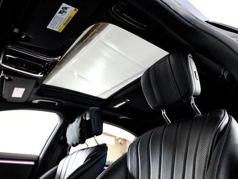 Used 2022 Mercedes-Benz S 580 4MATIC Sedan w/ AMG Line Package image 4