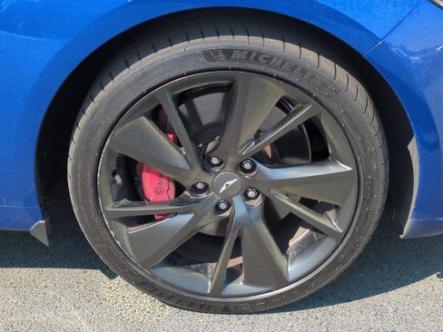 Used 2023 Genesis G70 3.3T image 13