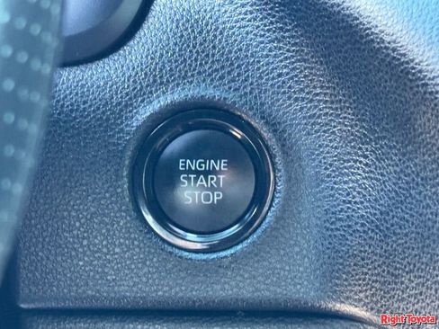 Used 2025 Toyota Tundra SR5 AWD/4WD image 26