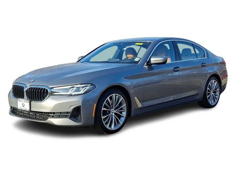Used 2023 BMW 530i xDrive w/ Premium Package image 3