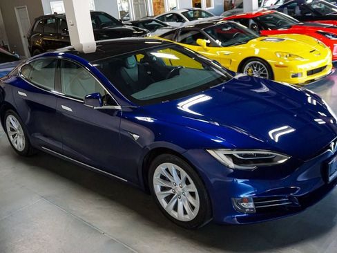 Used 2018 Tesla Model S AWD image 59