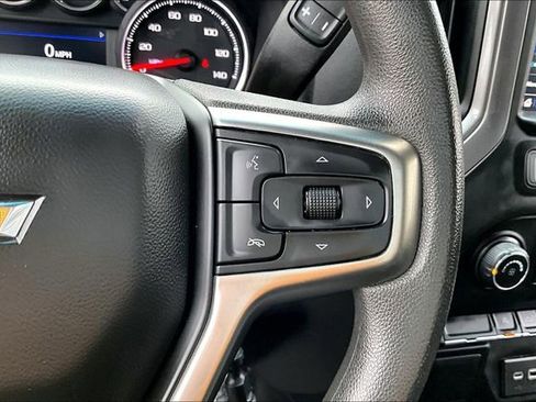 Used 2022 Chevrolet Silverado 1500 Custom w/ Safety Confidence Package image 11