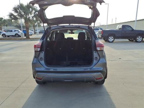 Certified 2023 Nissan Kicks S image 20