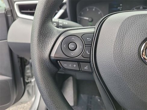 Used 2025 Toyota Corolla LE image 14