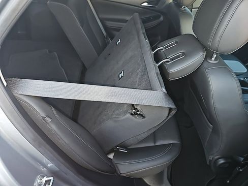 Used 2024 Buick Encore GX Sport Touring image 30