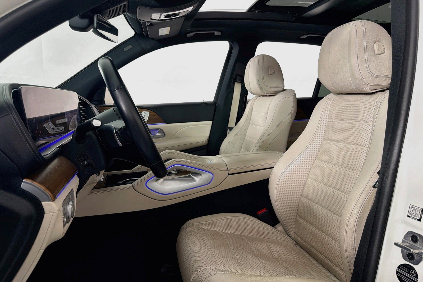 Certified 2024 Mercedes-Benz GLE 450e 4MATIC w/ AMG Line Exterior image 19