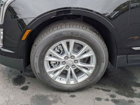 New 2025 Cadillac XT5 Luxury image 10